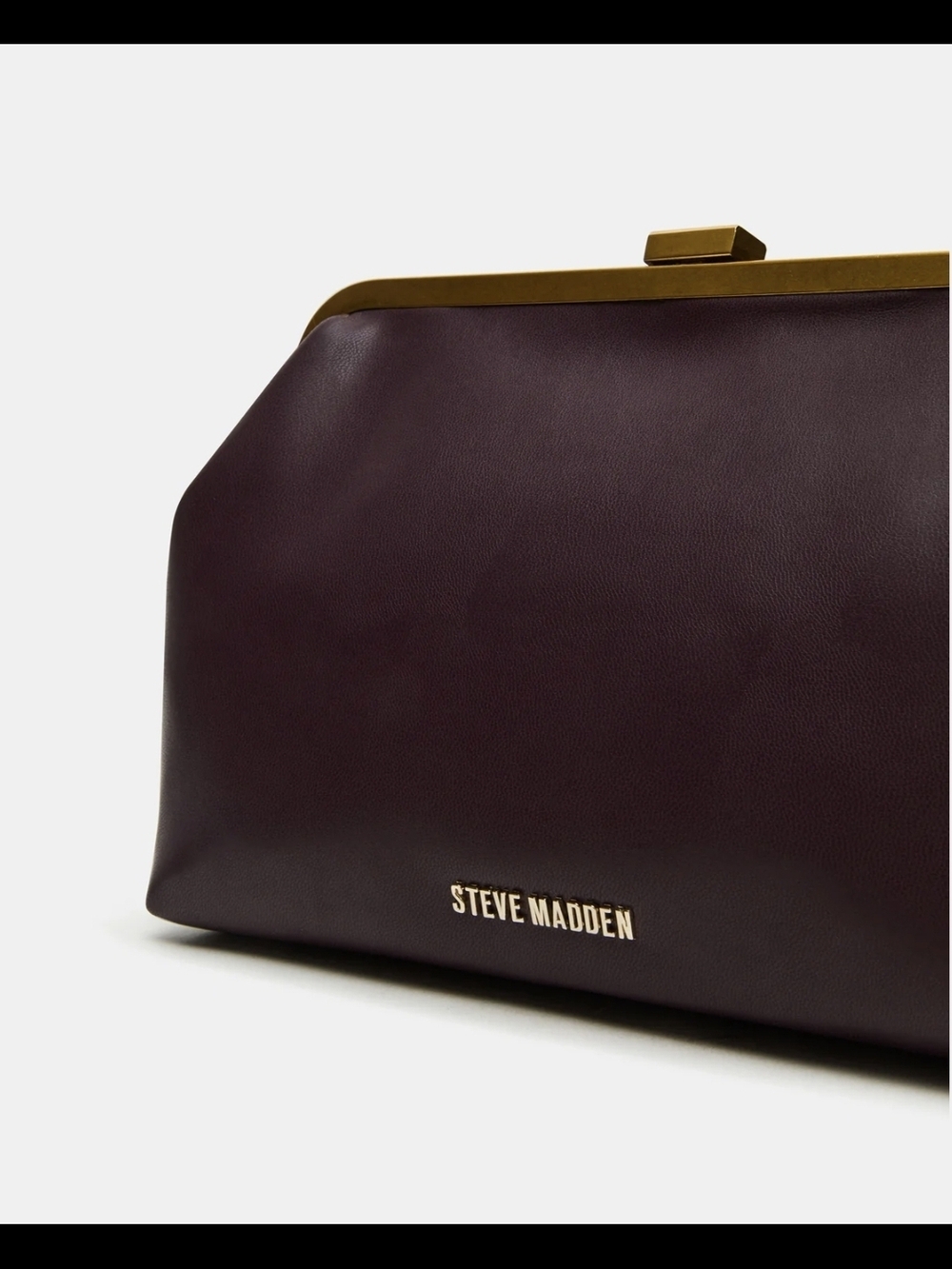 Steve Madden BKISSES burgundy chain strap clutch bag.